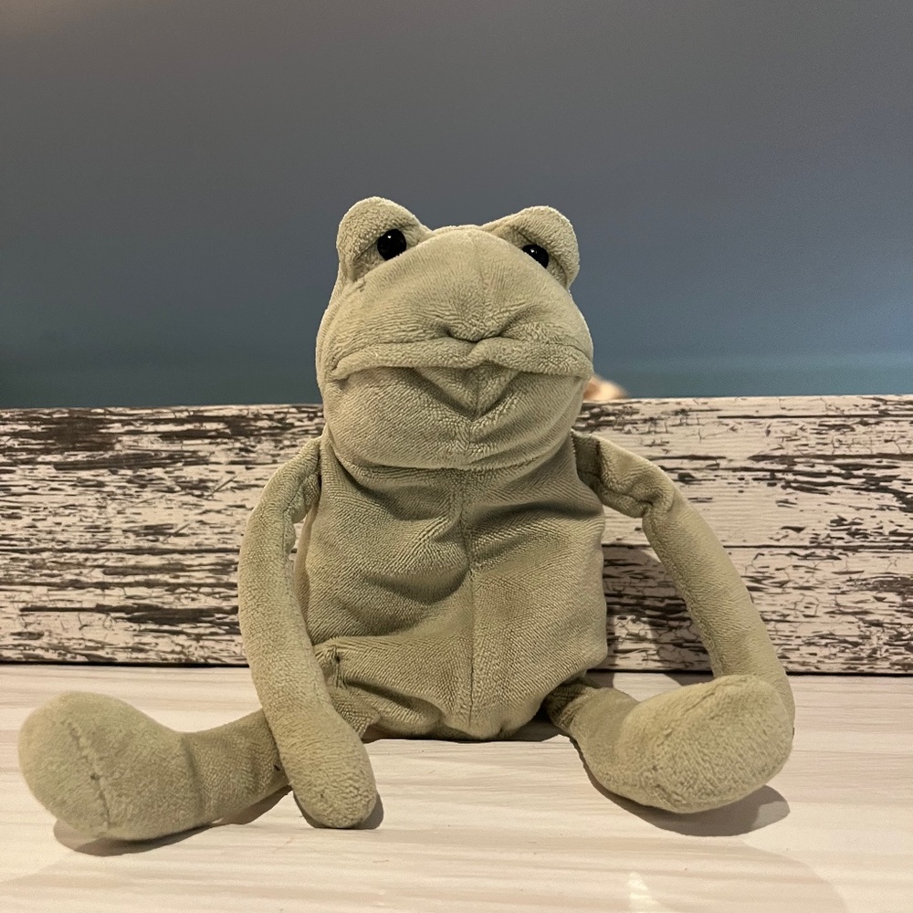Fergus Frog- Small Jellycat